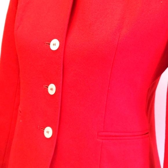 🆑️vintage woolred blazer - Picture 2 of 5